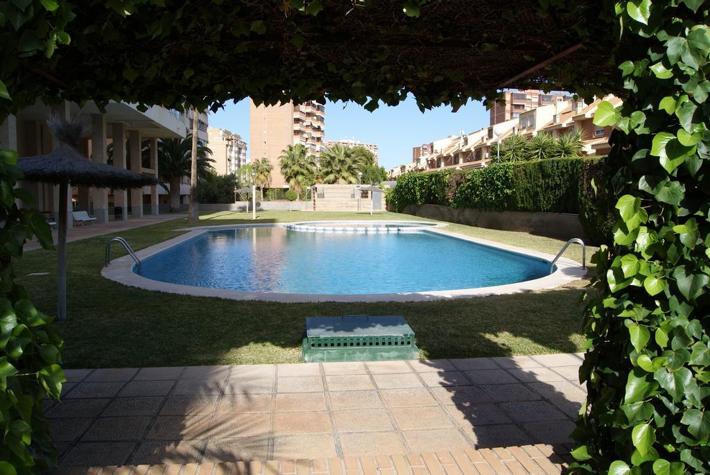 Arpon Apartment Alicante Oda fotoğraf