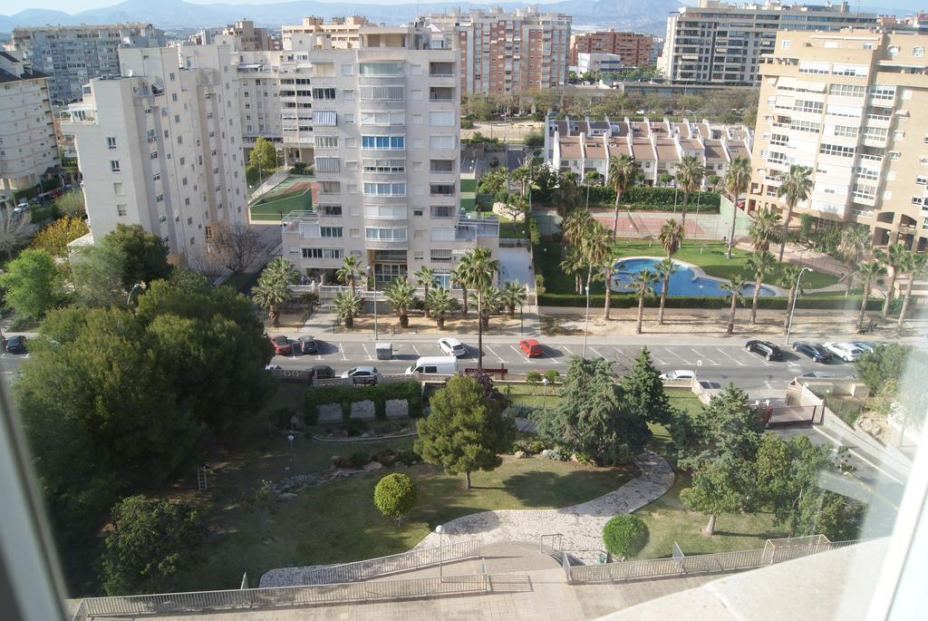 Arpon Apartment Alicante Oda fotoğraf