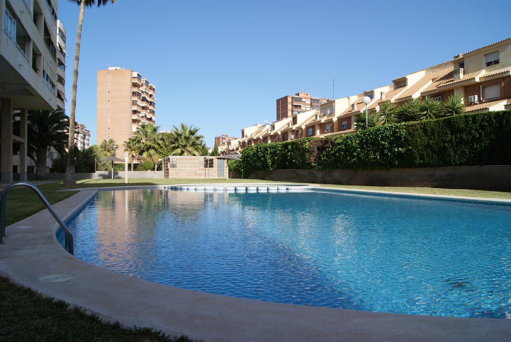 Arpon Apartment Alicante Oda fotoğraf